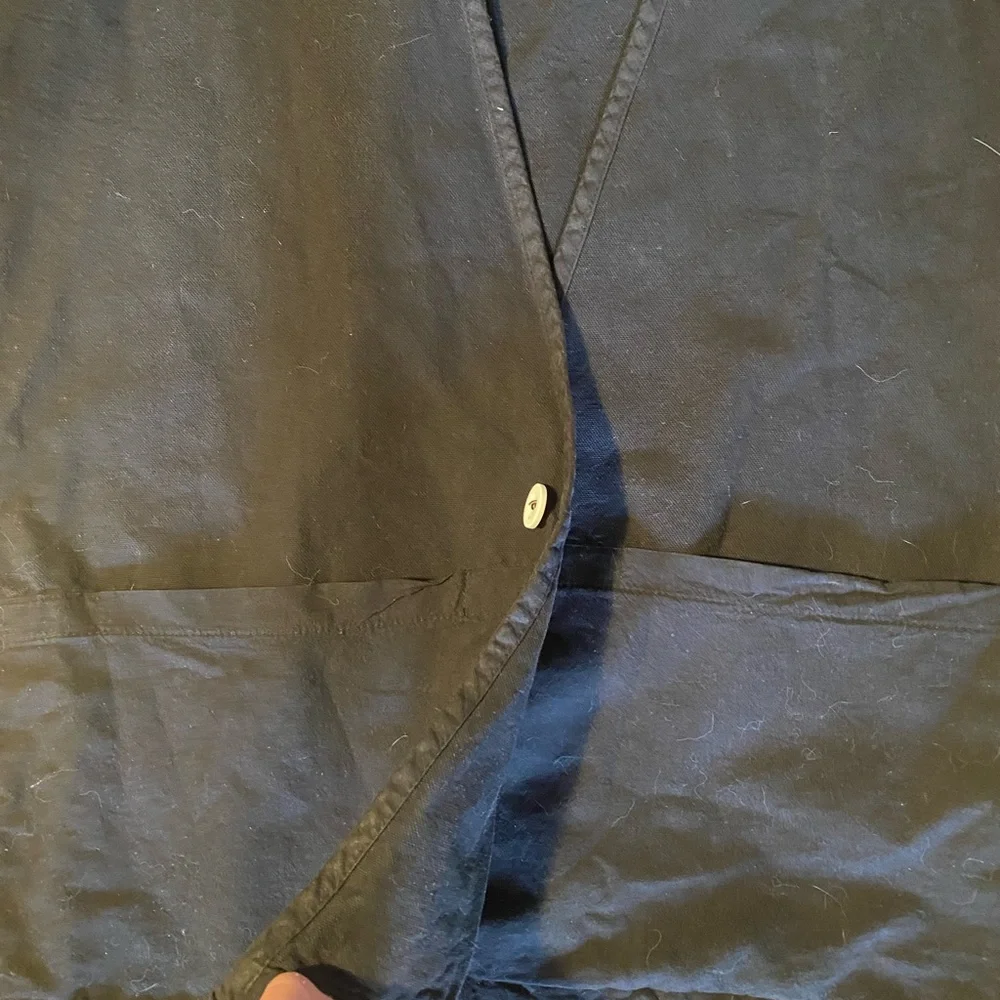 Lab coat style top, single button - Picture 4 of 4